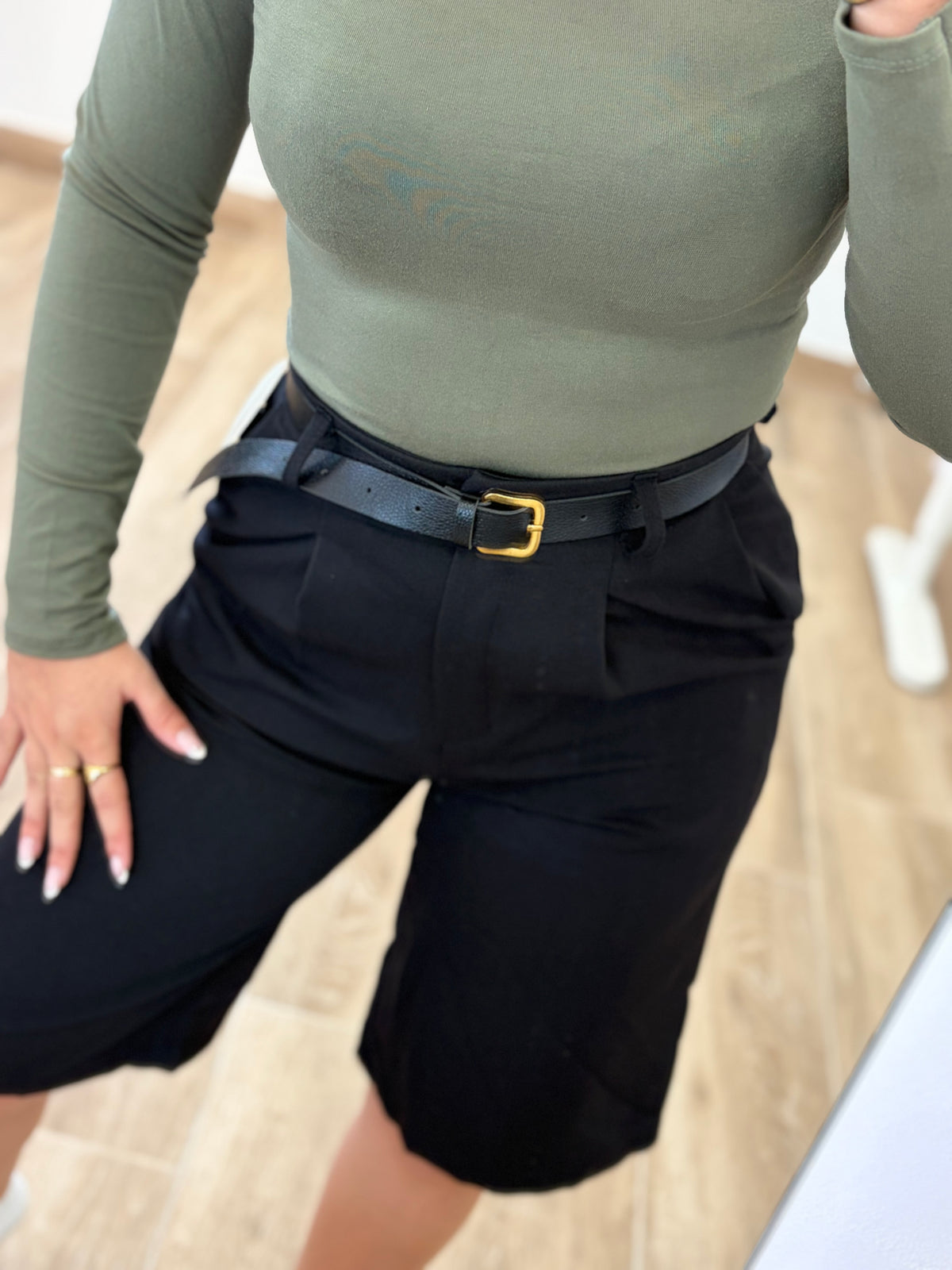 Bermudas negras